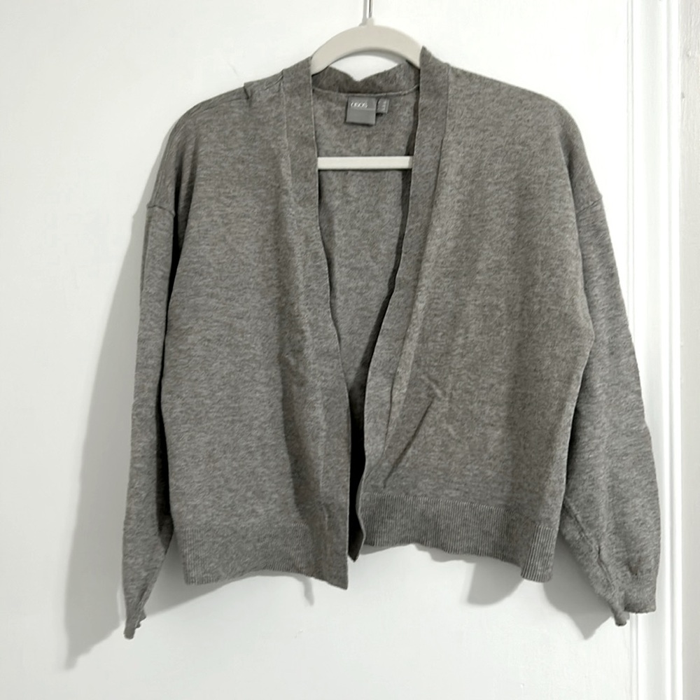 Cardigan with 3/4 length sleeve